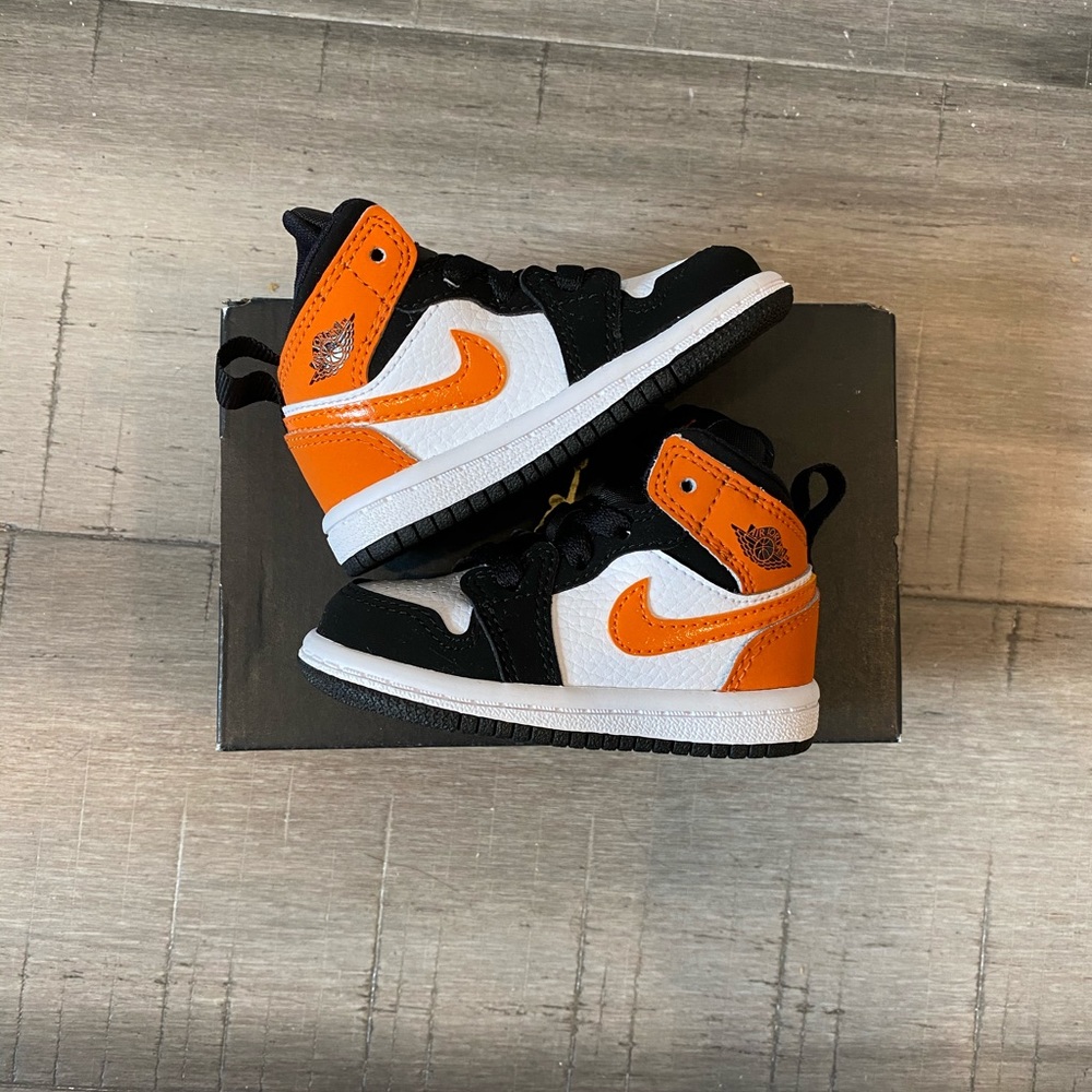 Air jordan retro 1 mid shattered backboard sz 4c